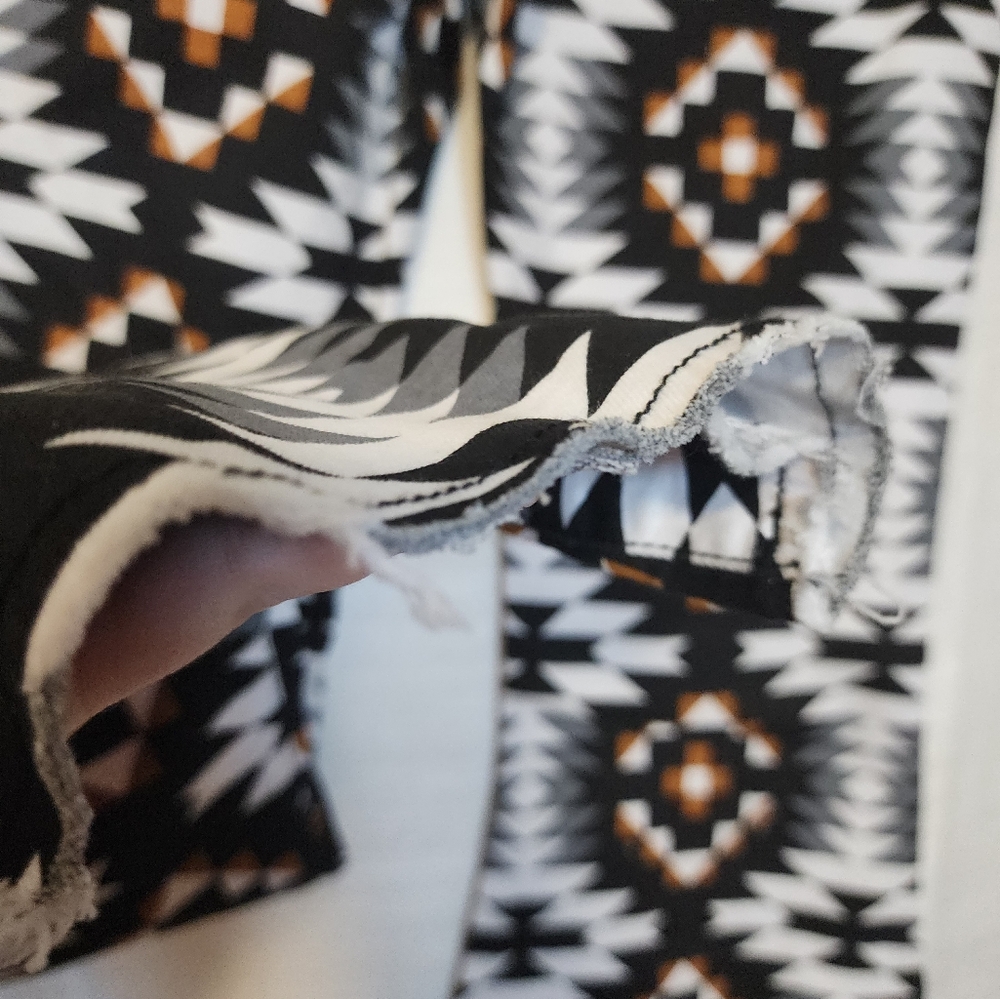 ✨️NWT✨️ Ranch Dress'n High Waist Super Flare Aztec Southwest Jeans, Size 10 - Picture 5 of 9